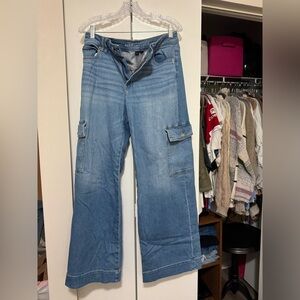 American Eagle Outfitters High-Rise Baggy Jeans